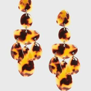 Banana Republic Tortoise Shell Resin Chandelier Earrings NWOT